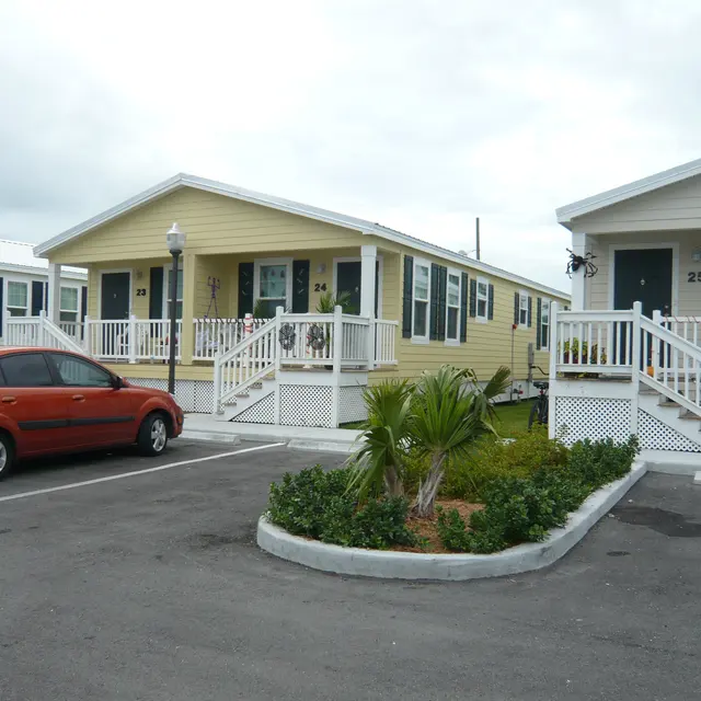 Flagler Village Apartments - Neighborhood, Alloy Wheel, Car