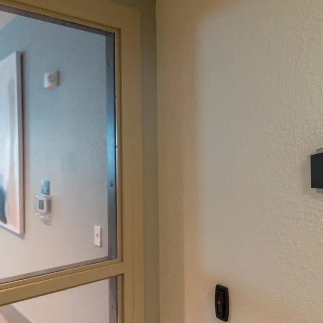 Rochester Park - Indoors, Interior Design, Corner