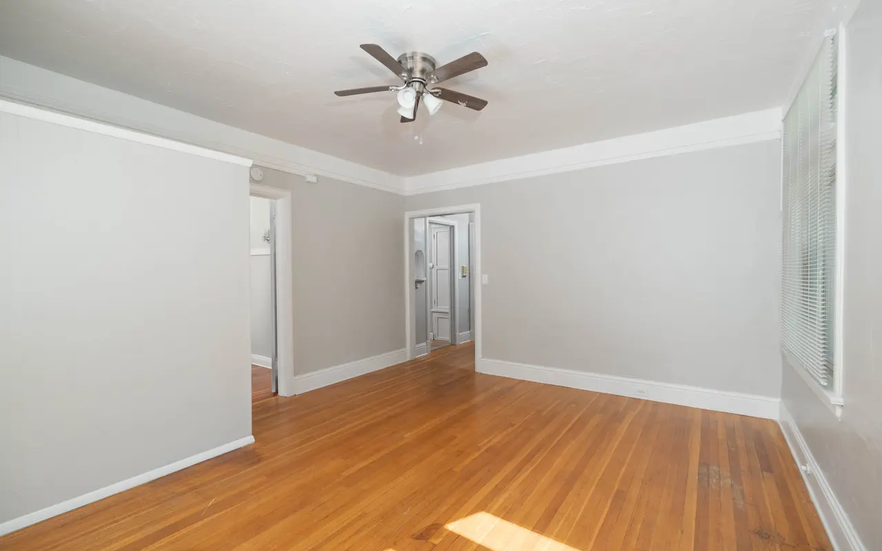 Casa del Rey and Courtyard - Corner, Floor, Flooring