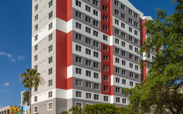 Pinnacle View Apartments - Building