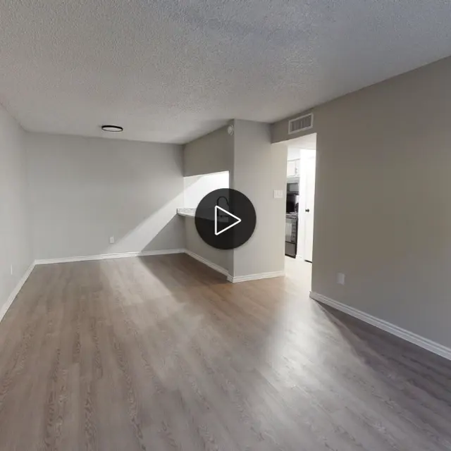 Virtual Tour2BR, 1B A - 914SF