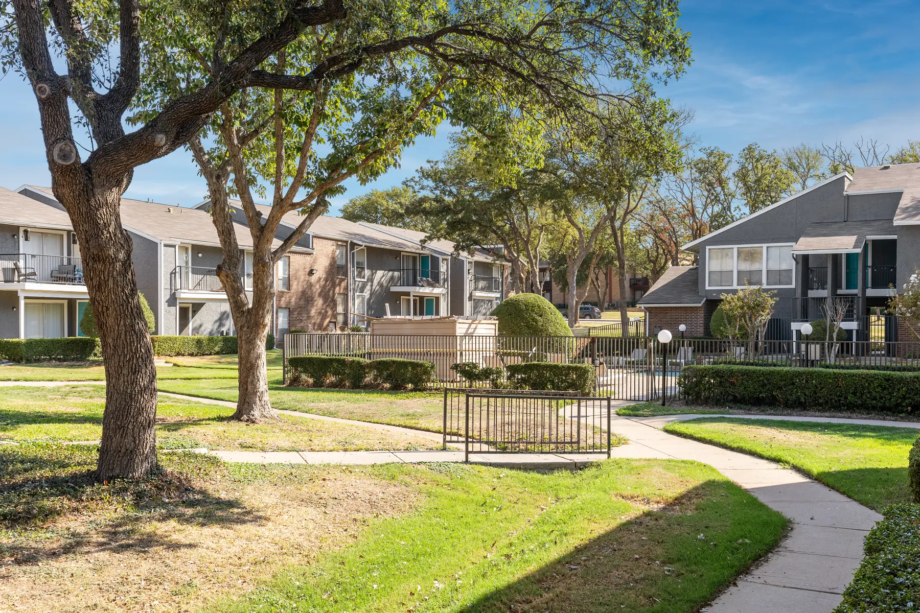 Neighborhood, Suburb, Chair