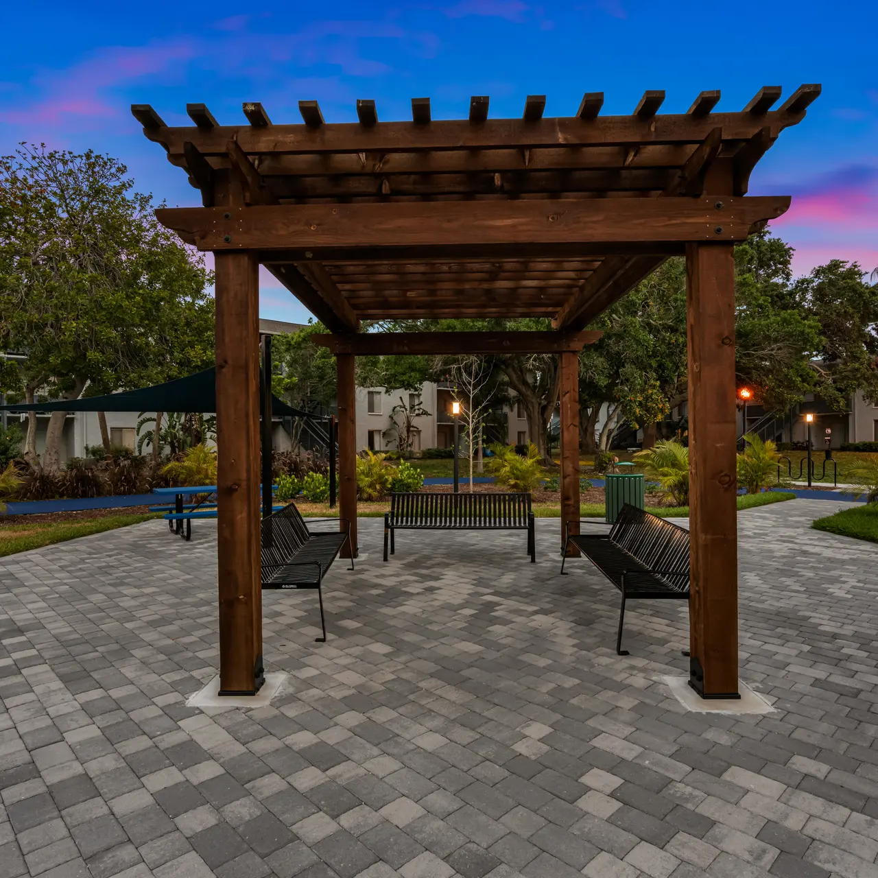 Osprey Pointe - House, Housing, Porch