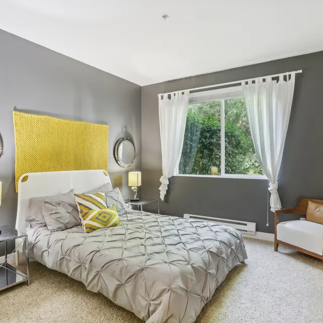 The Preserve at Cedar River - Corner, Indoors, Interior Design