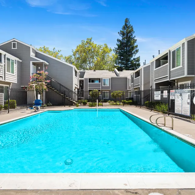 Southwind Court Apartments Southwind Court Apartments - Pool, Water, Swimming Pool