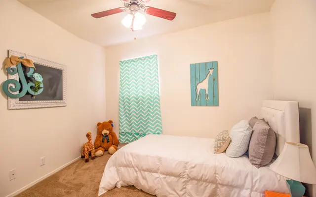 The Annex - Room, Appliance