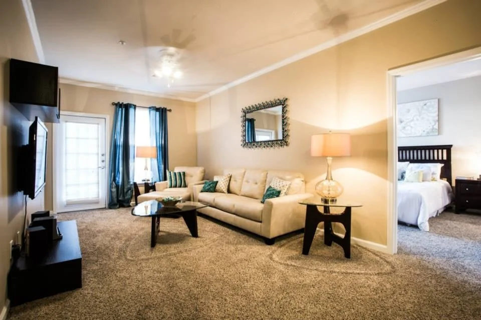 Waterford Landings Waterford Landings - Home Decor, Lamp, Corner