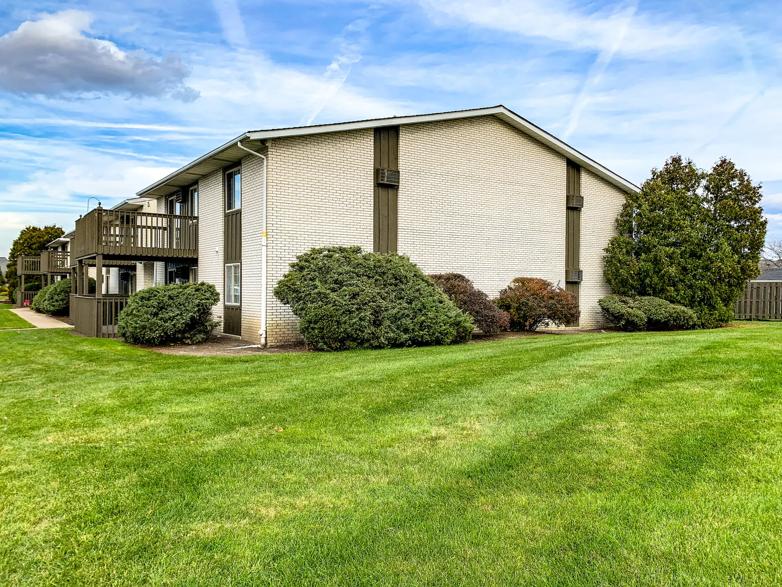 Academy Court - Grass, Plant, Lawn