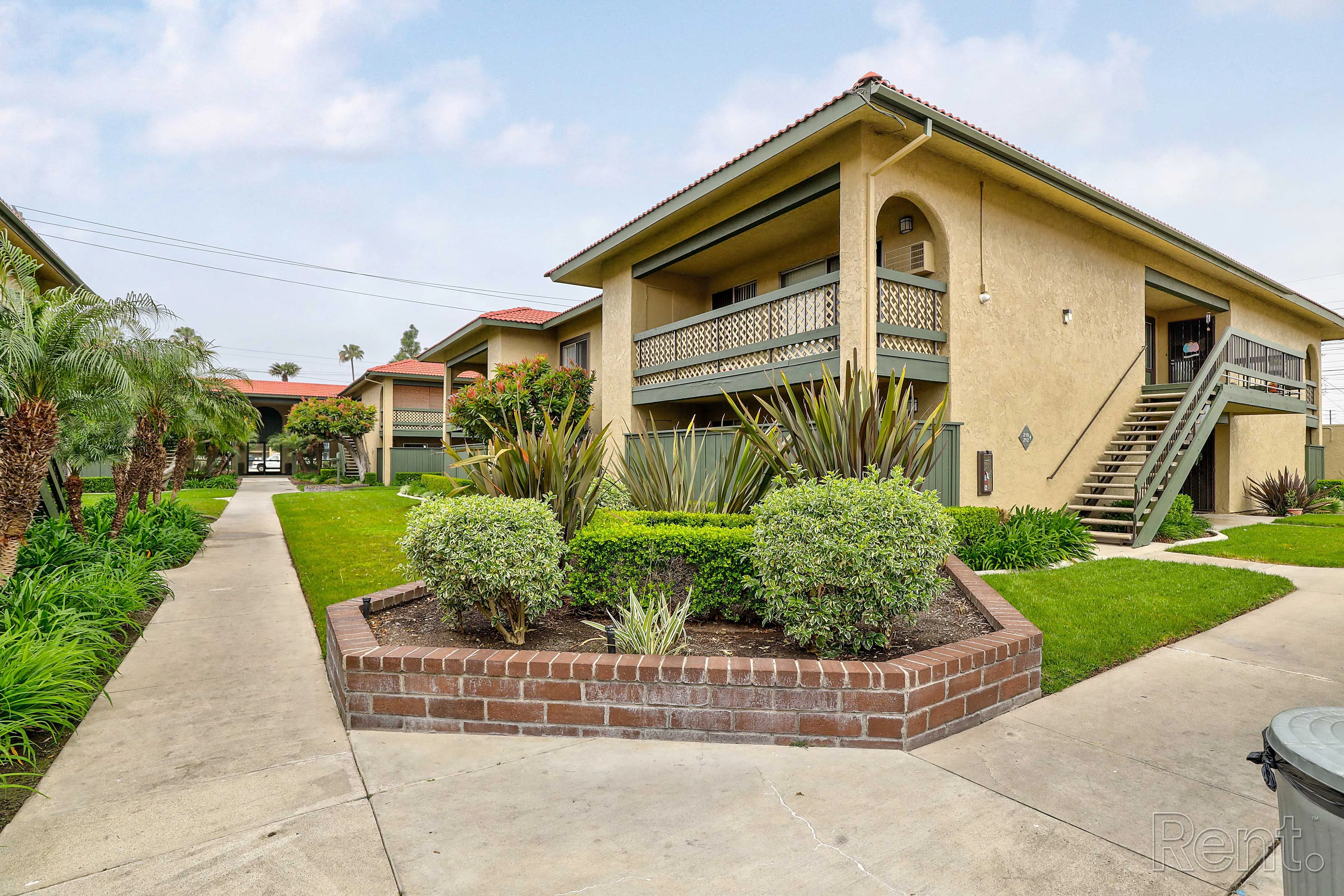 Las Mariposas Apartments - House, Housing, Villa