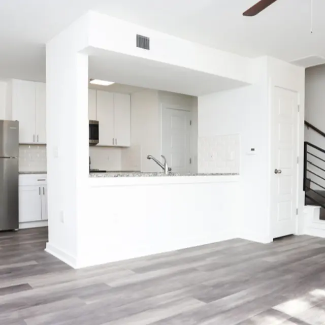 Mueller Crossing - Indoors, Room, Housing