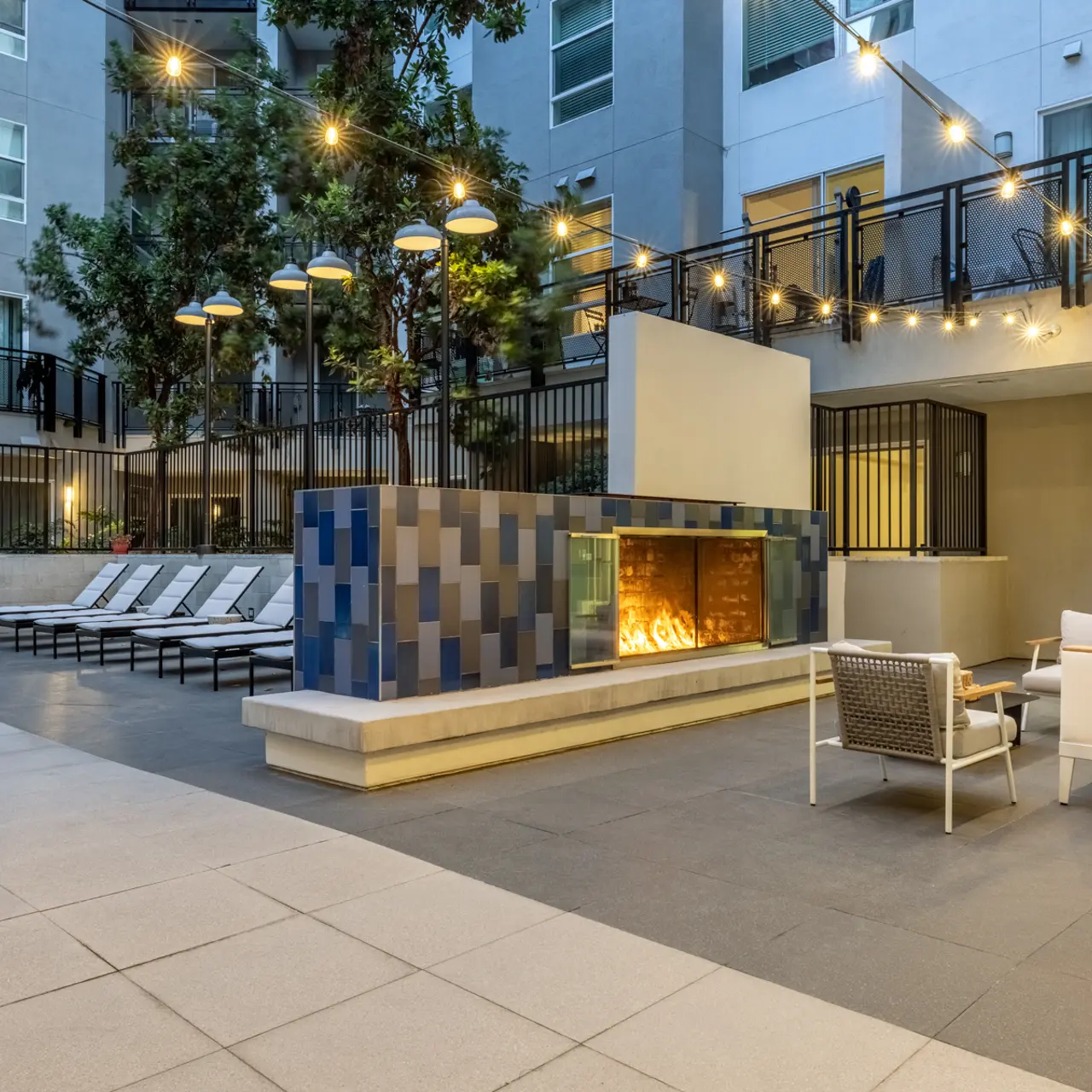 1111 Wilshire - Community