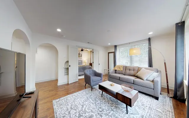 Bella Villa - Rug, Room