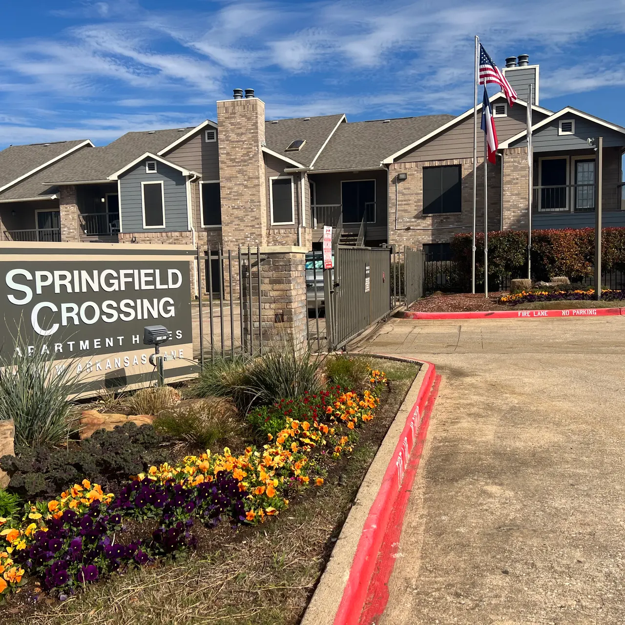 Springfield Crossing Apartments - Neighborhood, City, Flag