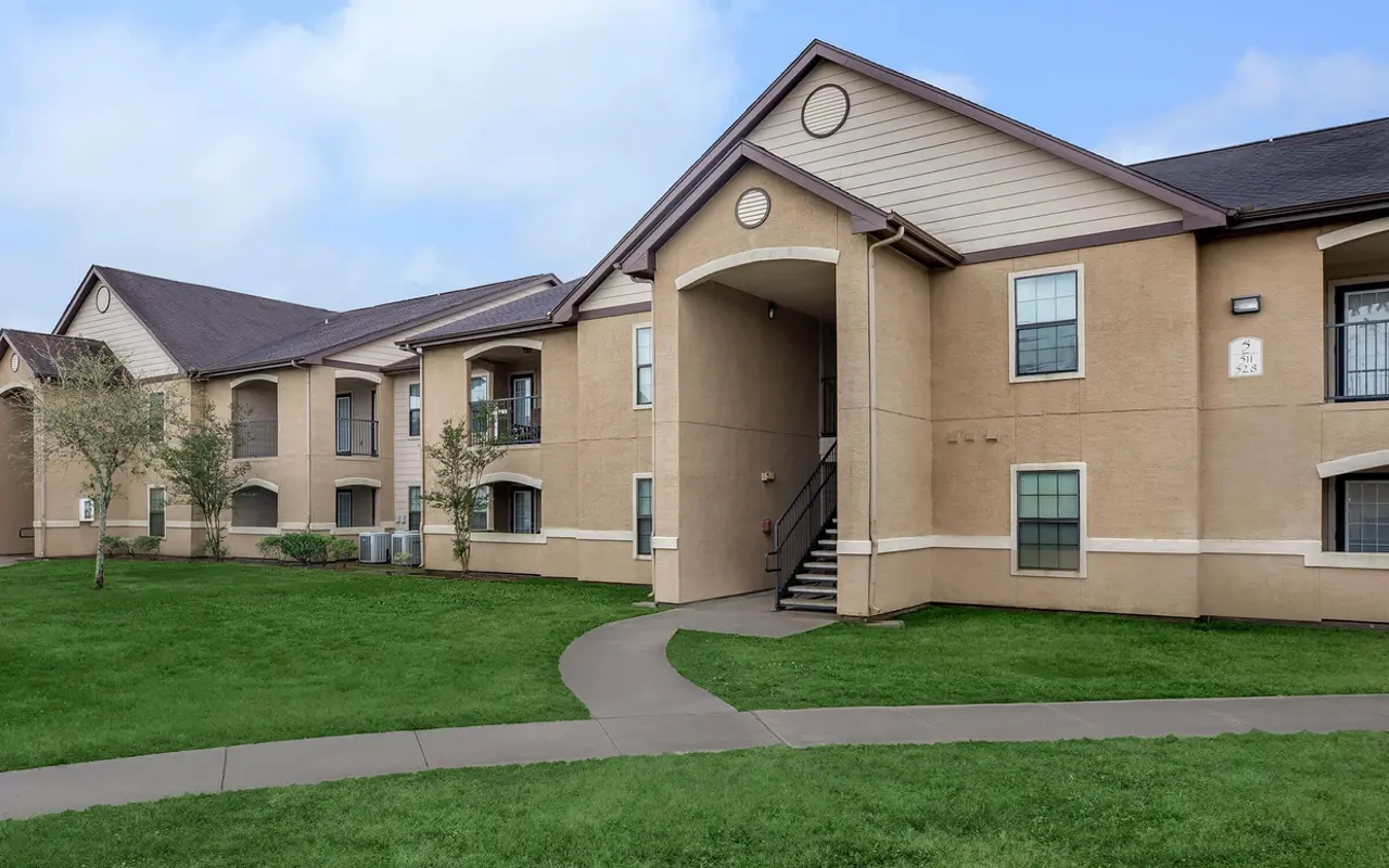 Sunset Way - Grass, Suburb, Lawn