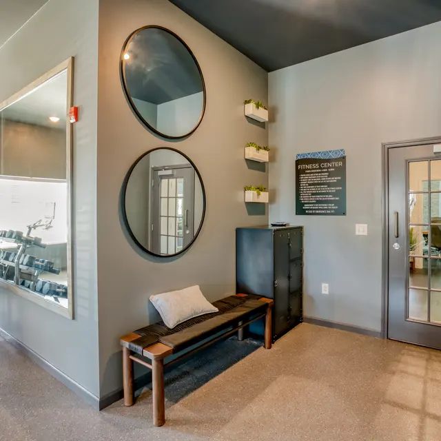 The Jewel O'Fallon - Room, Floor