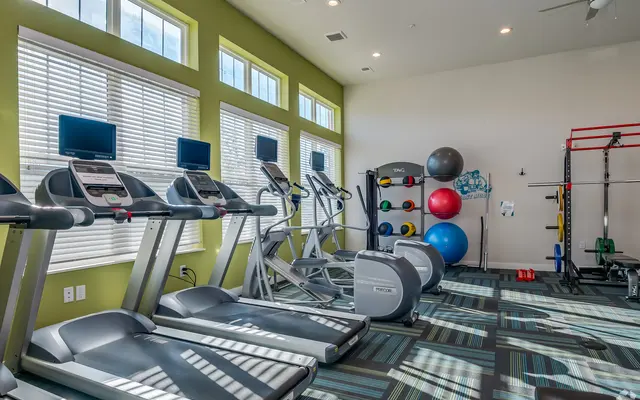 Jade-at-North-Hills (2).jpg