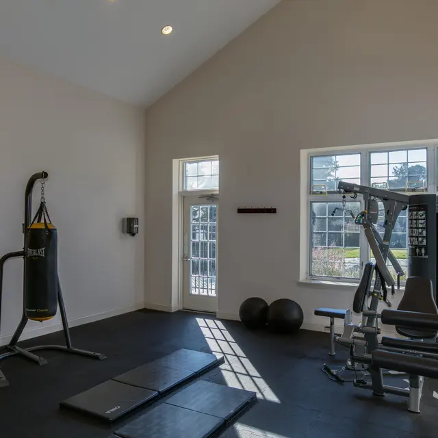 Tall Oaks - Working Out, Fitness, Sport