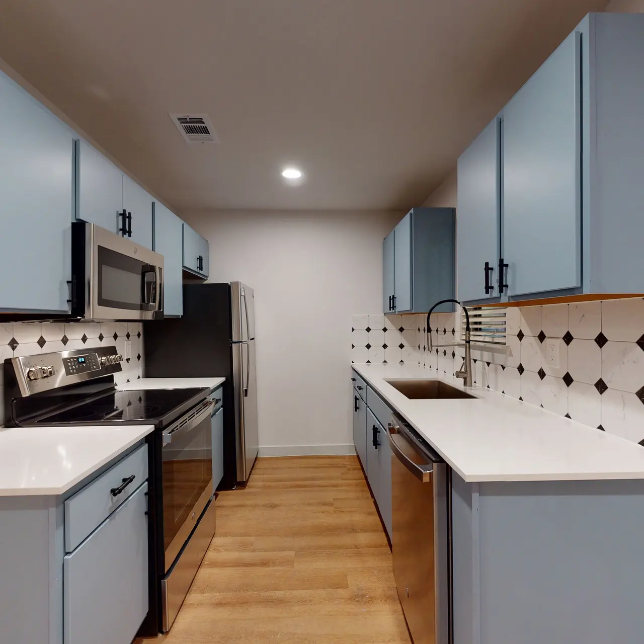 Inez at Bishop Ridge - Room