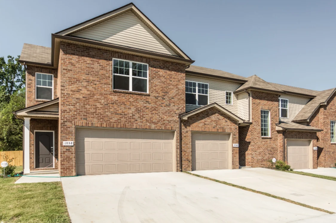 Heritage Hills Townhomes - Garage, Indoors, Housing