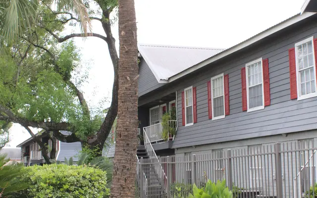 Northwest Corners - Building