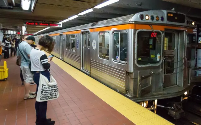 Vantage - Train Station, Transportation