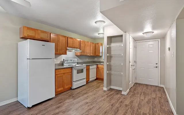 Kitchen Siegen Calais - Room, Flooring, Floor
