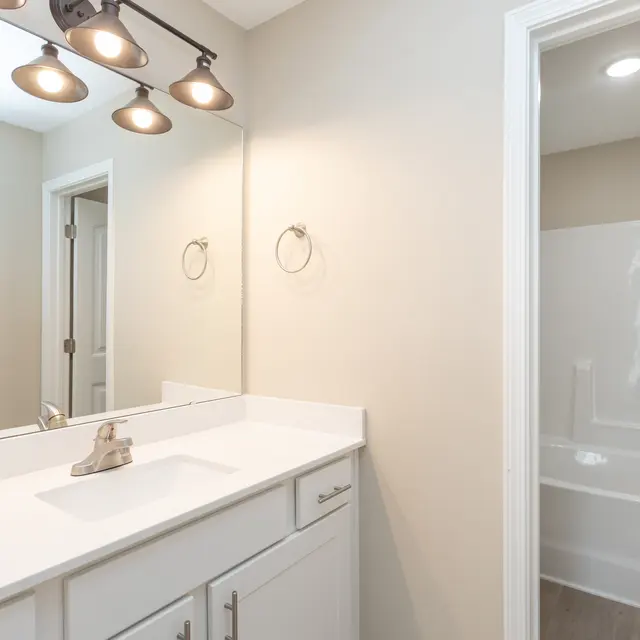 Kingsley Park - Corner, Sink, Bathing