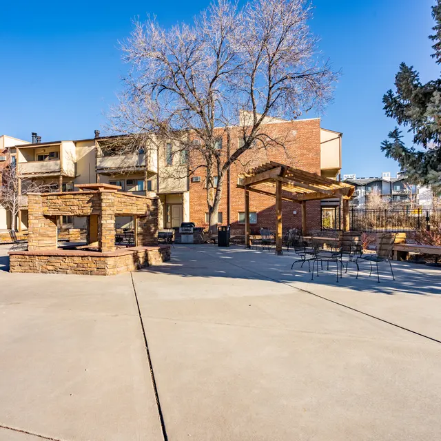 Four Mile Flats - Neighborhood, City, Street