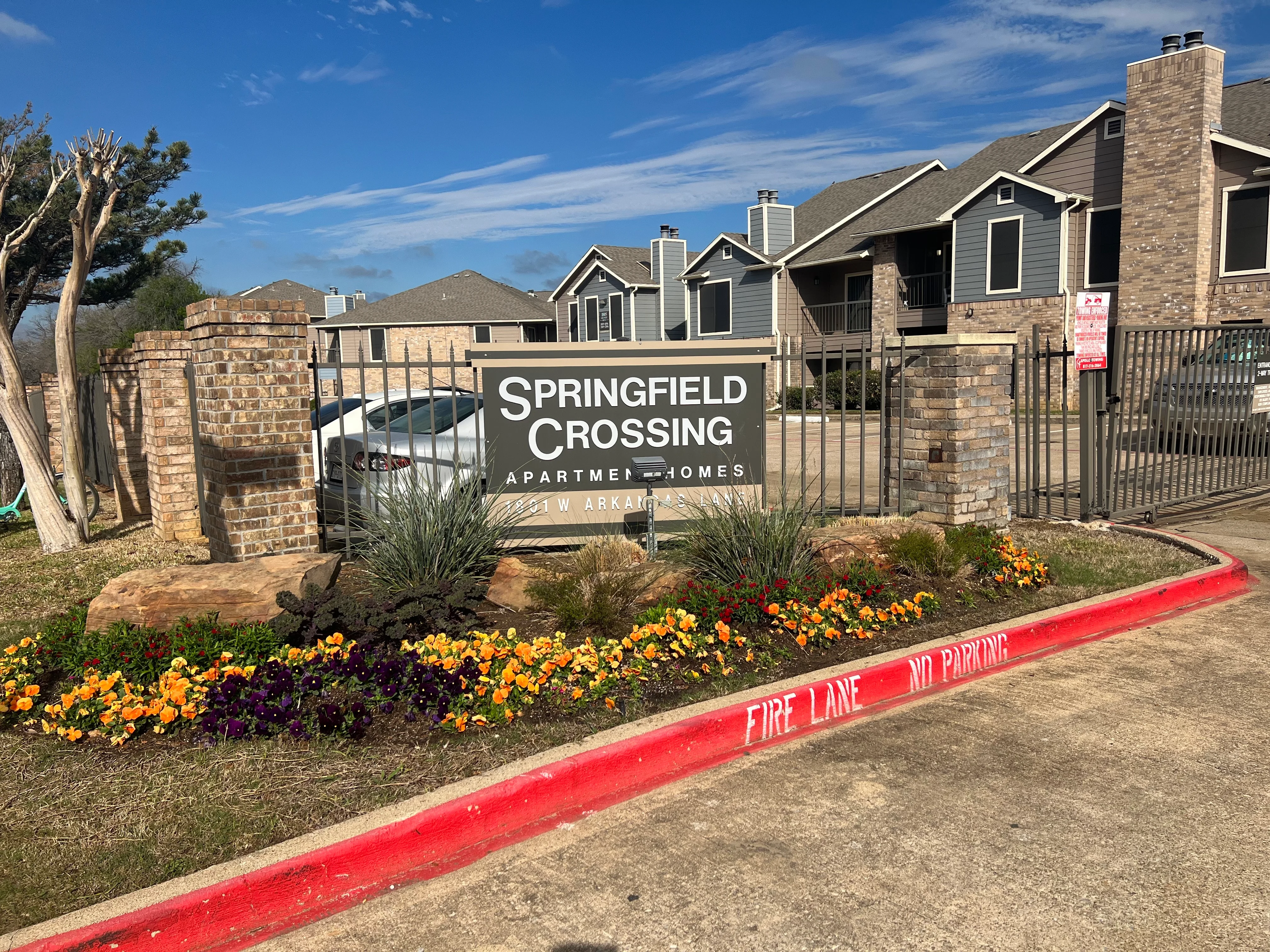 Springfield Crossing Apartments - Neighborhood, Car, Grass
