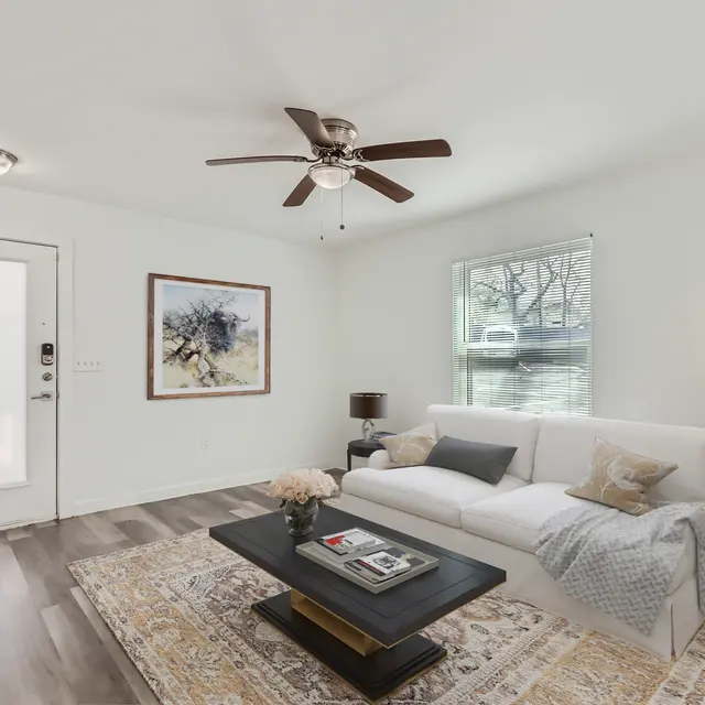 Mueller Crossing - Home Decor, Coffee Table, Furniture