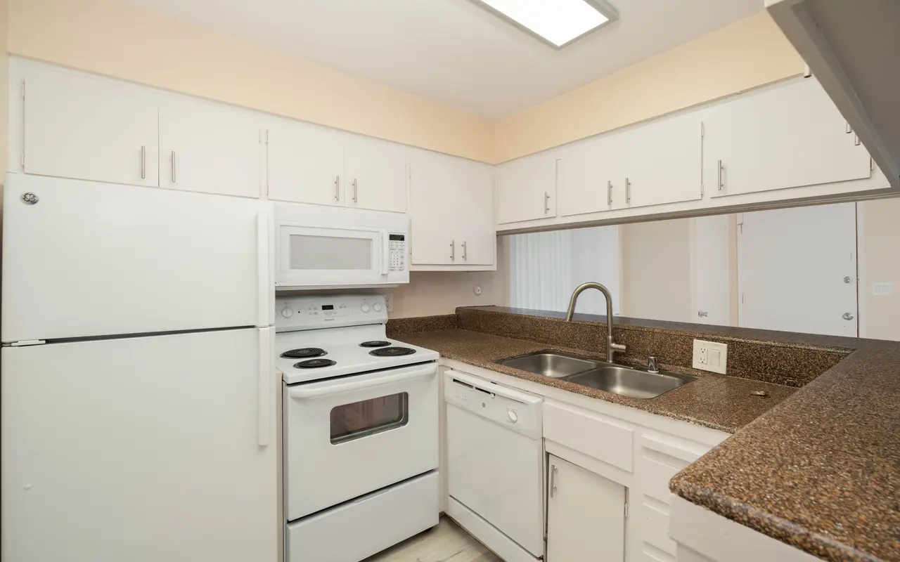 Queenston Plaza - Indoors, Kitchen, Interior Design