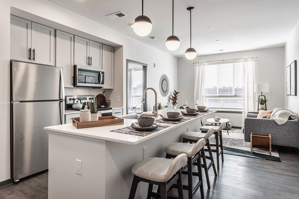 Luxury Apartments in Broad Ripple AYR Apartments