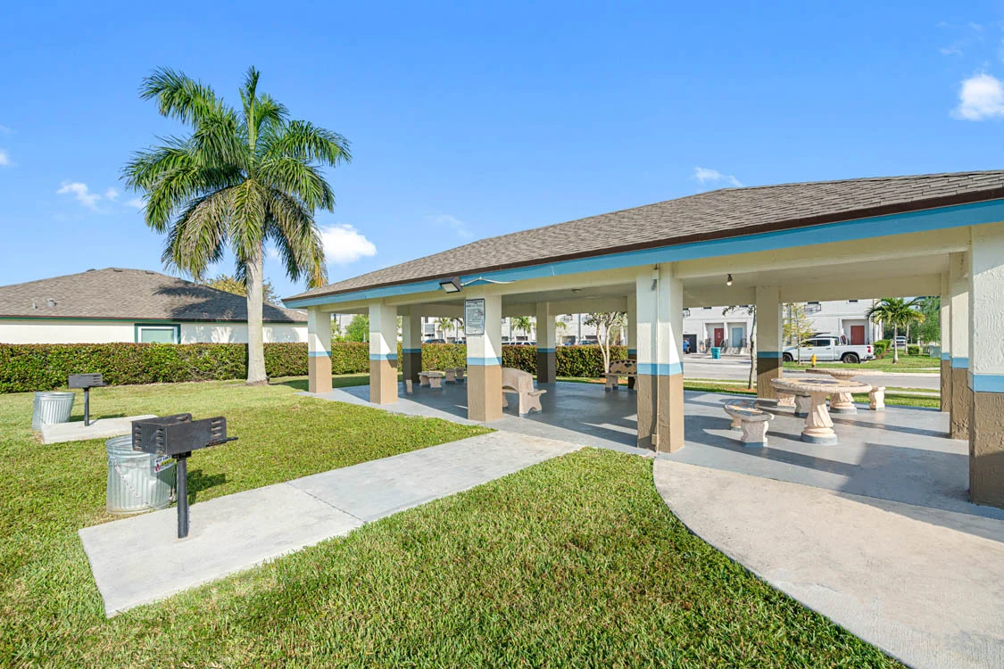 Merritt Place Estates Merritt Place Estates - House, Housing, Villa