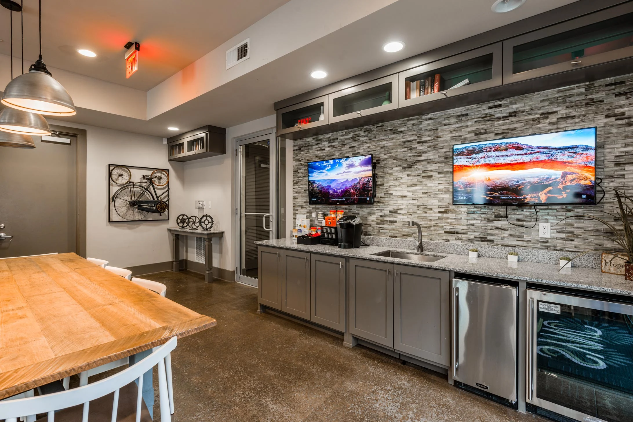 SYNC at West Midtown SYNC at West Midtown - Monitor, Flooring, Floor