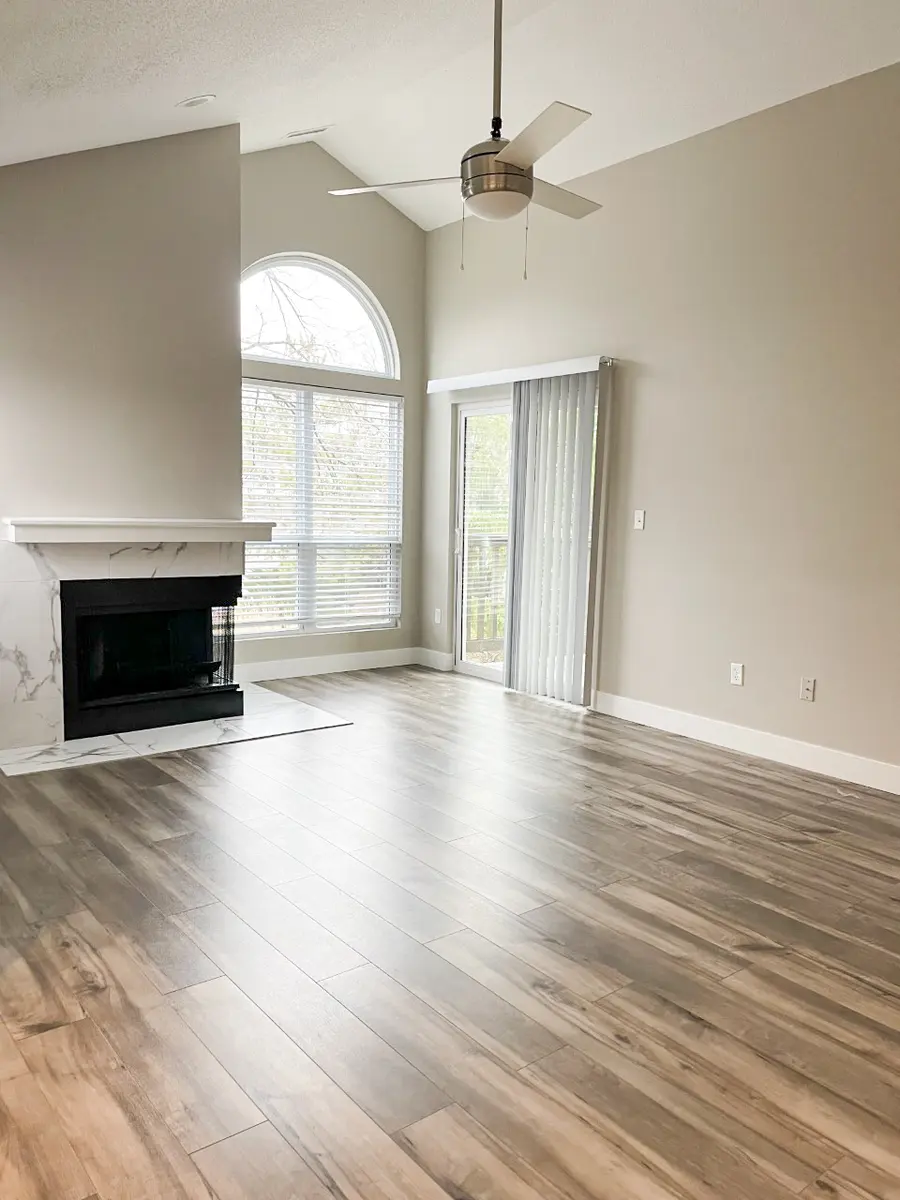 Living Room Indoors, Interior Design, Floor