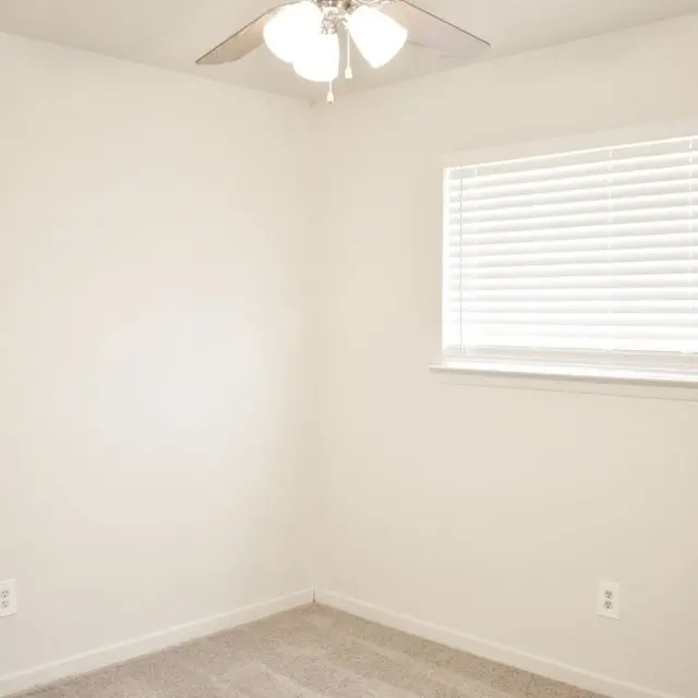 Legendary Apartments - Corner, Ceiling Fan, Appliance