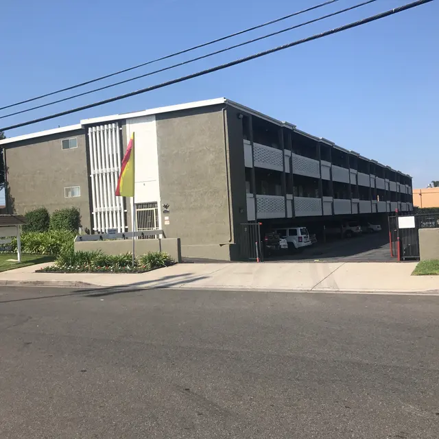 Brookstone Apartments - Building, Office Building, Car