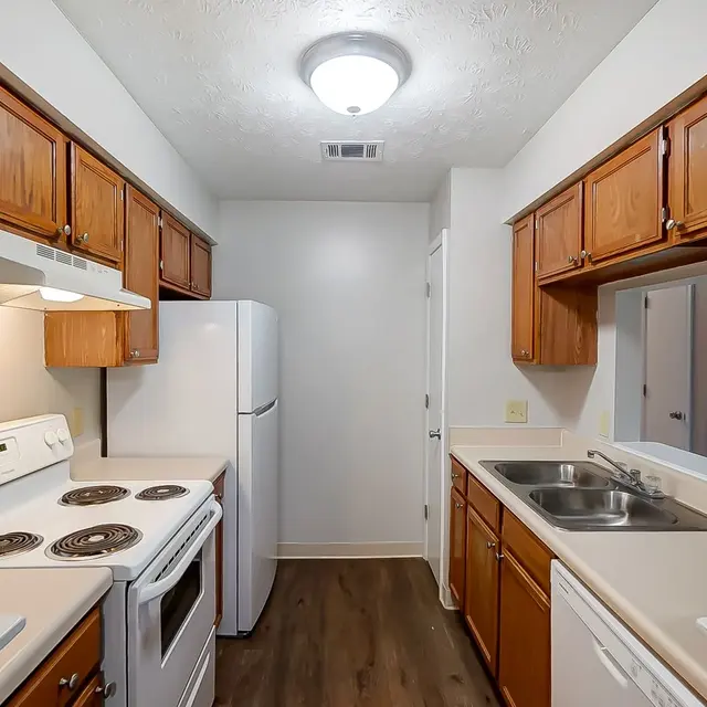 Vista Pointe - Indoors, Interior Design, Kitchen