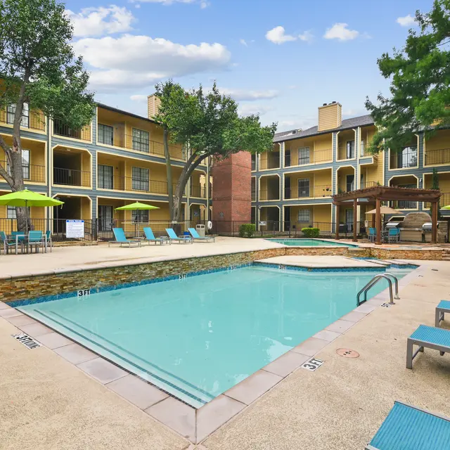 Forest Hills Apartments - Hotel, City, Resort