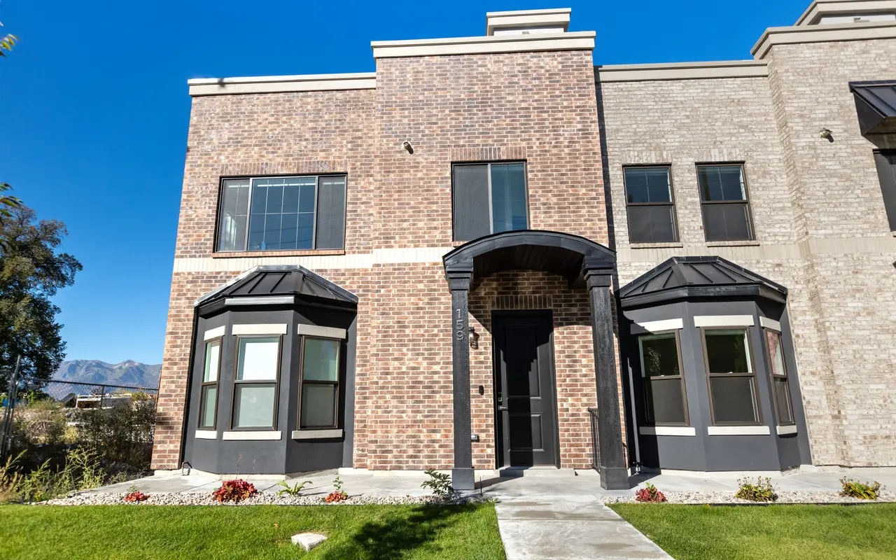 L59 Apartments L59 Apartments - Housing, House, Portico