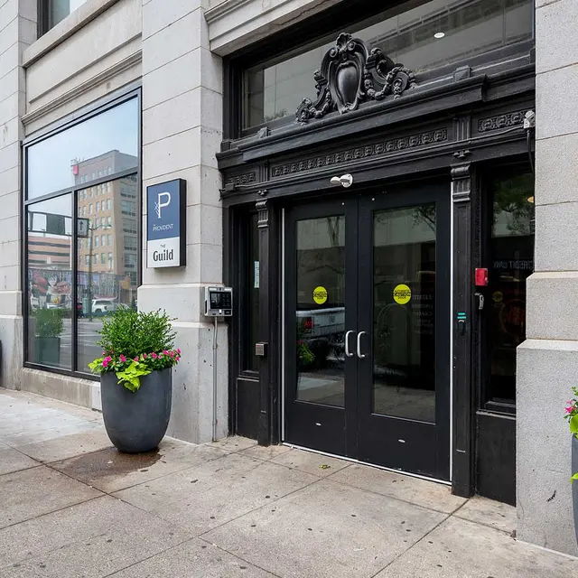 Provident-apartment-_0027_The Provident - 630 Vine Street_CincyPhotoPro-ext (2) - Plant, Potted Plant, Jar