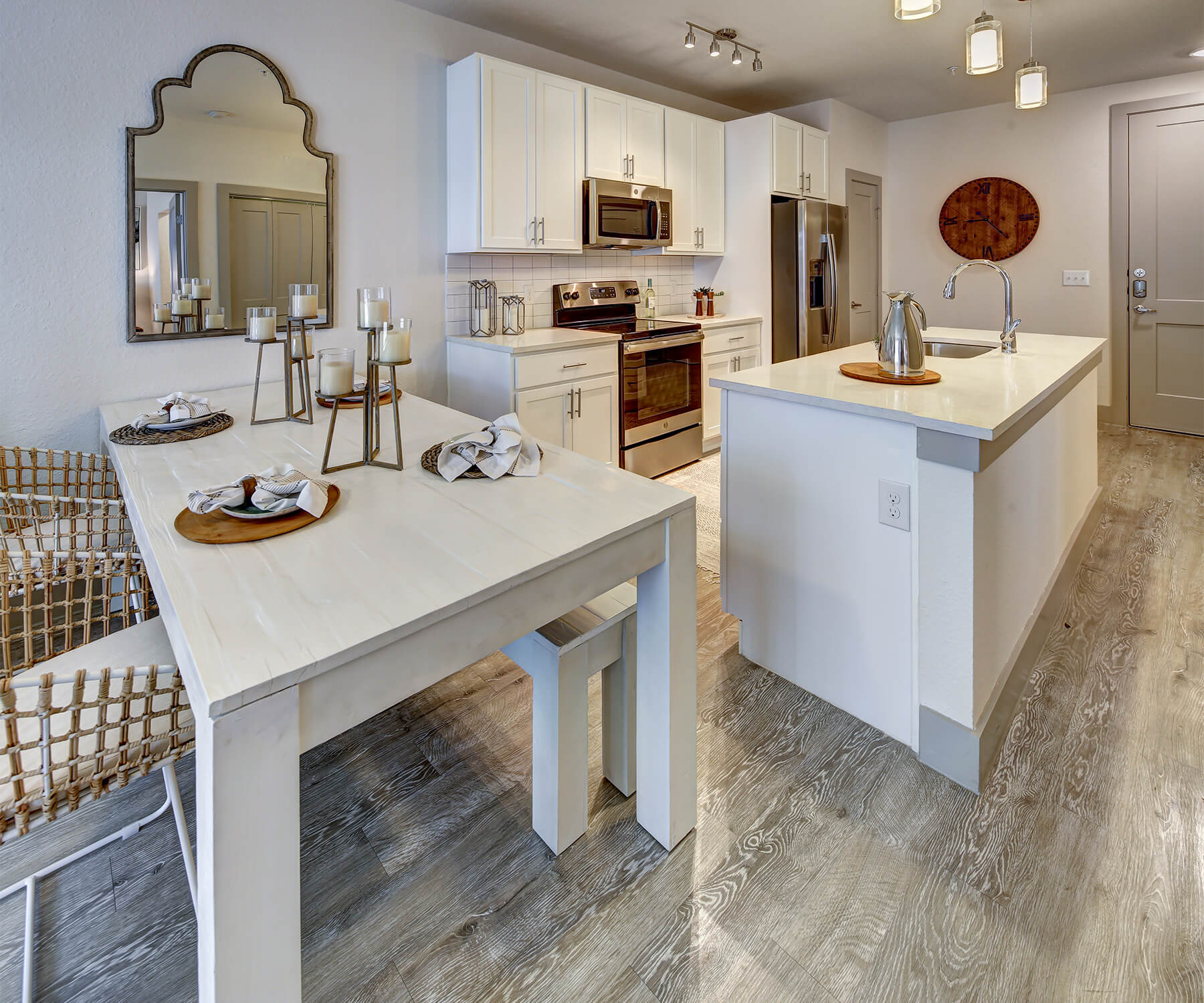 120 Ninth Street - Room