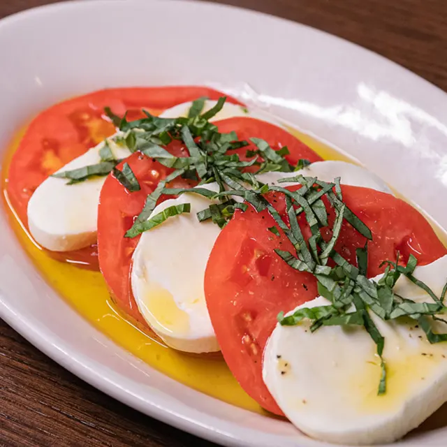 Mezzo1 - Food, Food Presentation, Plate