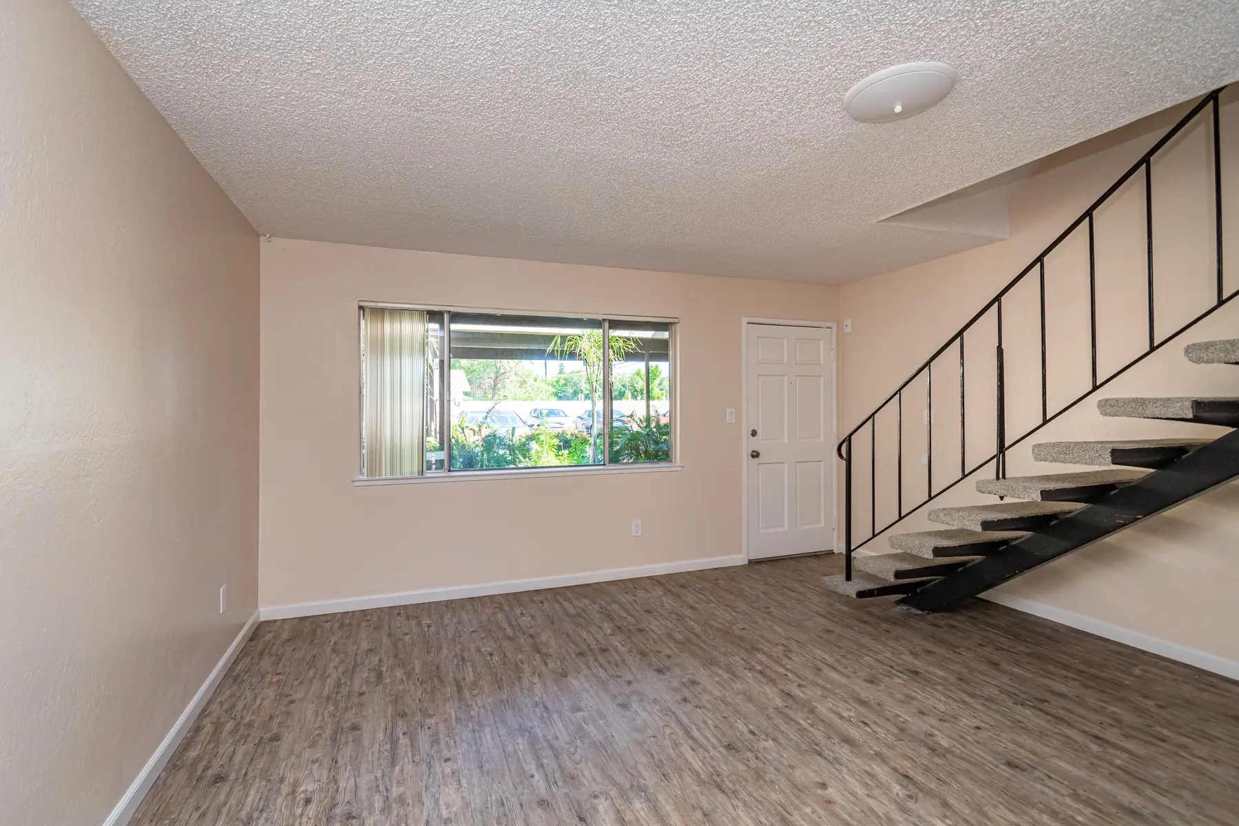 Oak Hill Townhomes - Indoors, Floor, Interior Design