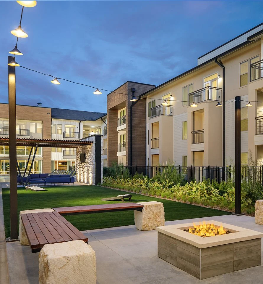 Tradehouse at Bulverde - Building