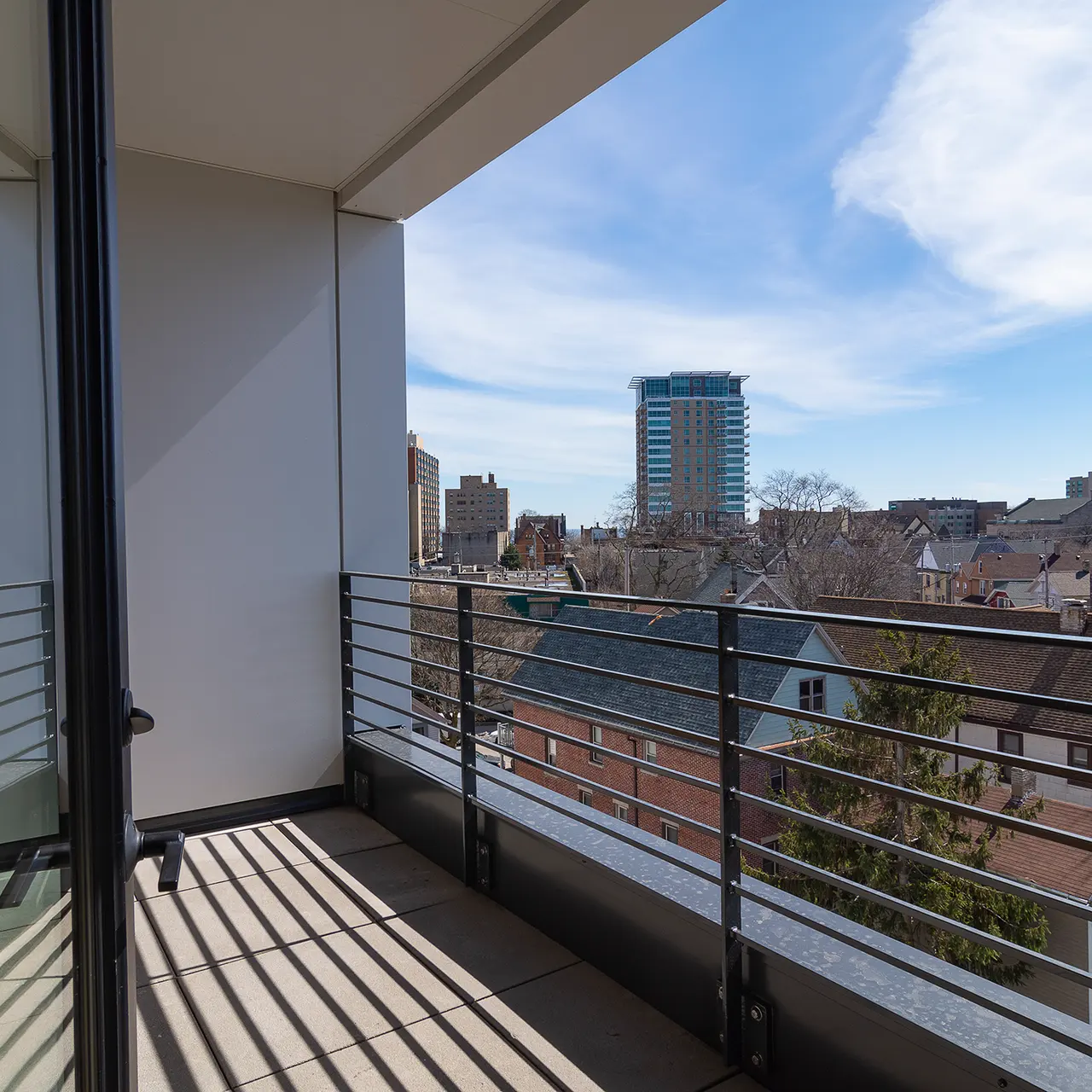 Easton Apartments - Balcony, City, Urban