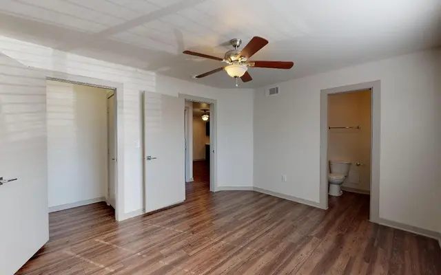 Apartments at M-Streets - Wood, Floor