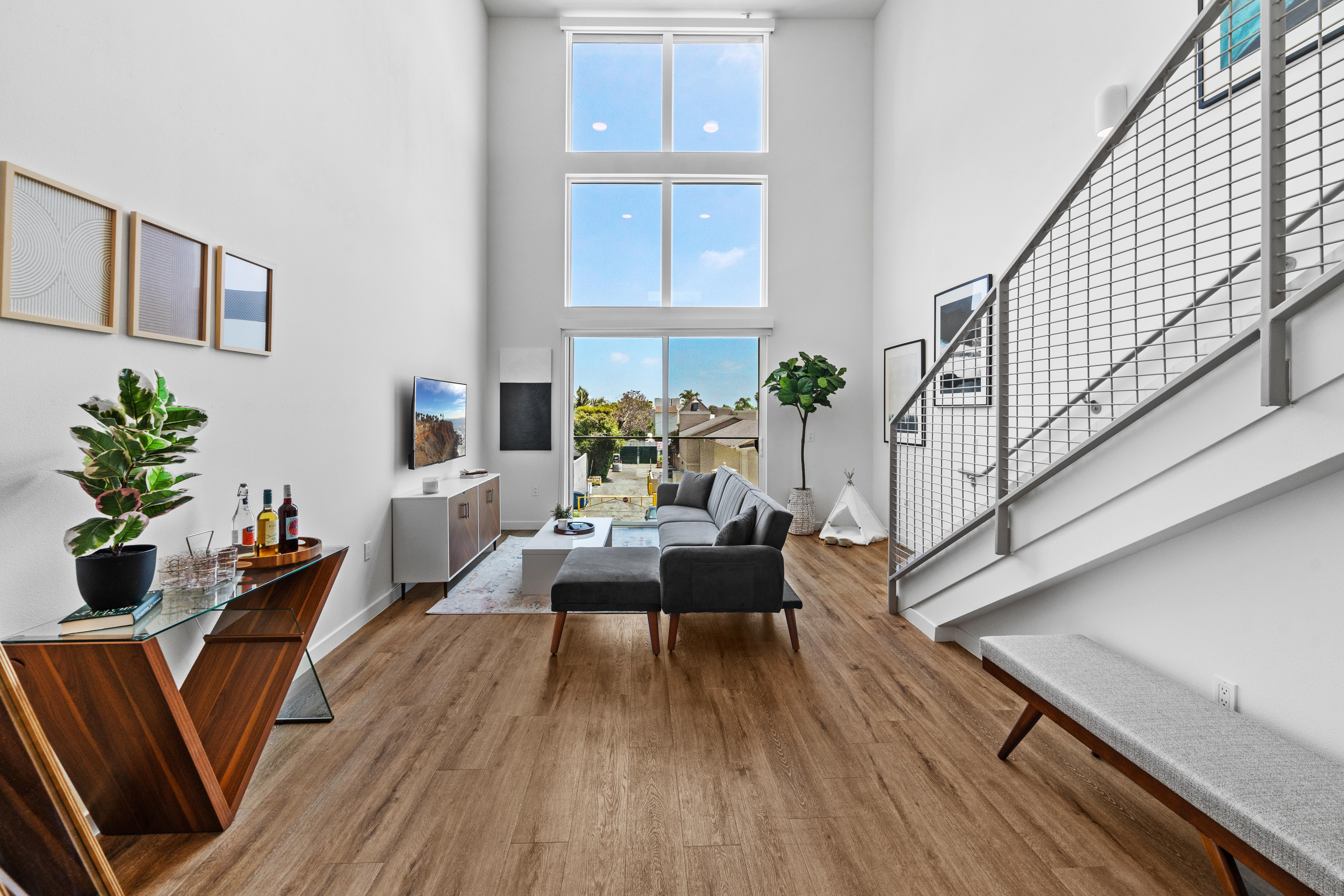 Indoors, Living Room, Floor