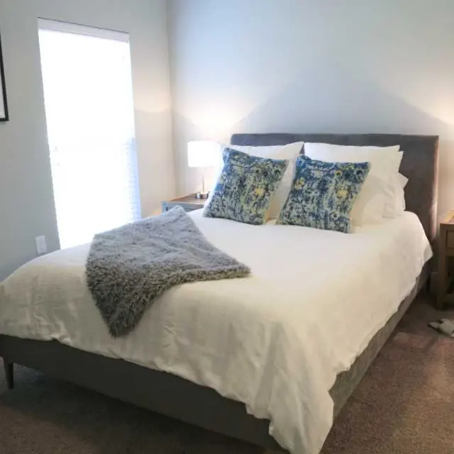 North Village Plaza Apartments - Bed