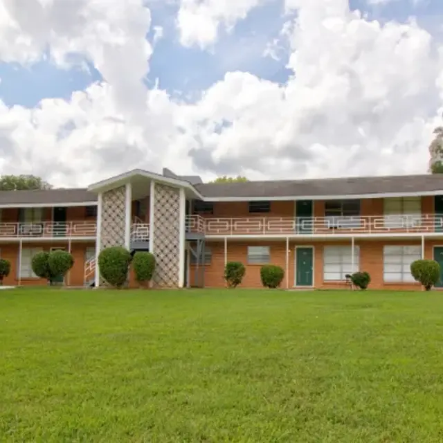 Axis at Rocket City - Grass, Lawn, House